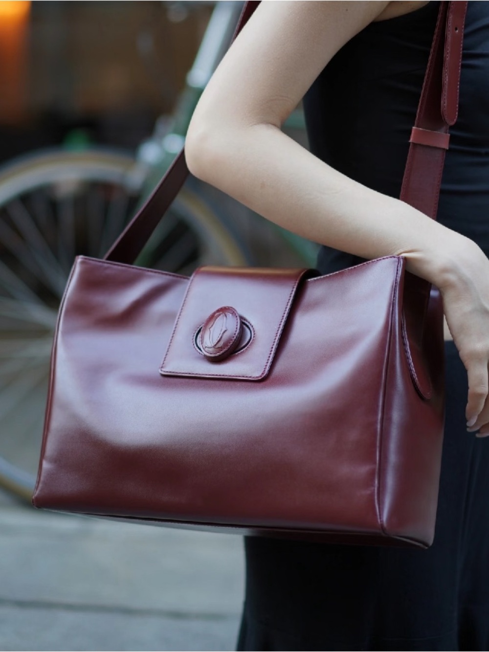 Vintage Cartier Burgundy Leather Shoulder Bag – Made in France